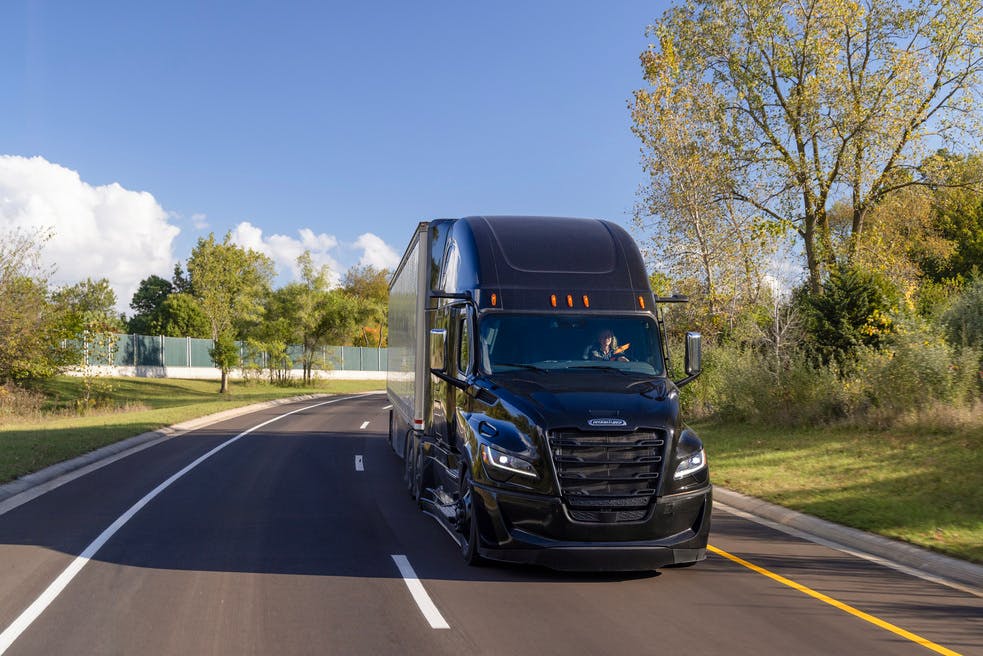 Fifth Generation Cascadia Black Highway 72 DPI (Convert Image To 72 DPI. Lowest Resolution, Suitable For Web.)
