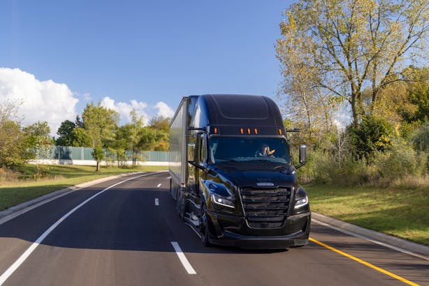 Fifth Generation Cascadia Black Highway 72 DPI (Convert Image To 72 DPI. Lowest Resolution, Suitable For Web.)